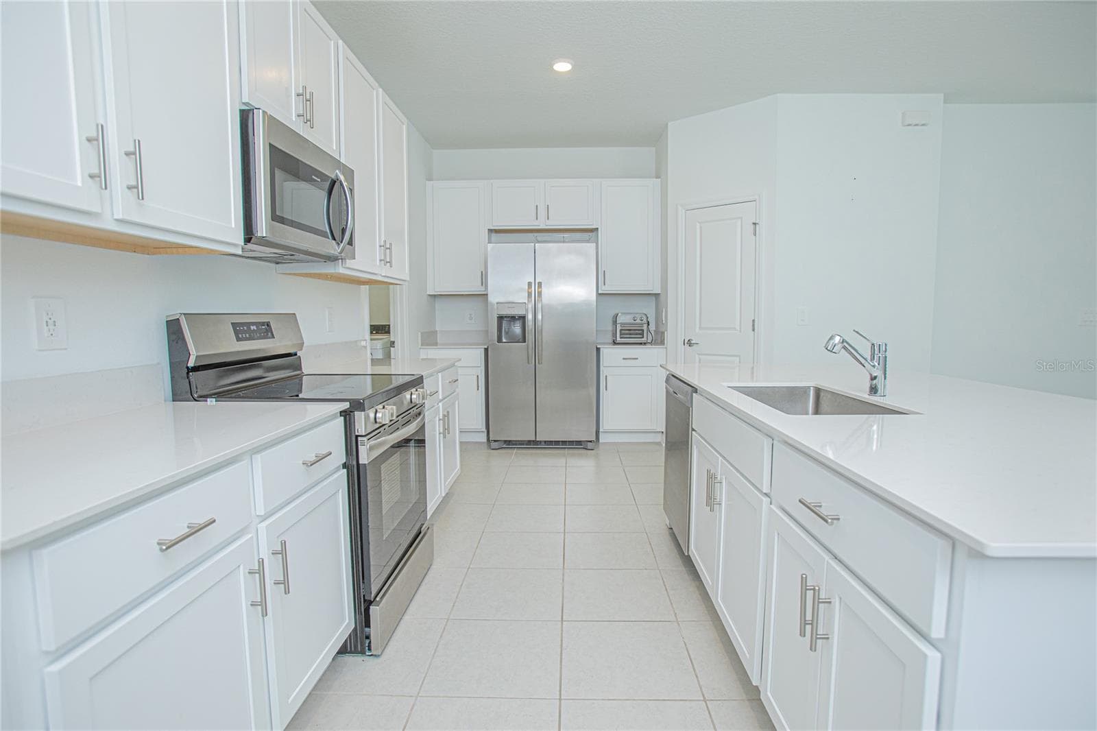 Single Family Residence at 1844 BRIGHT SKY DR, KISSIMMEE, photo 13 of 35