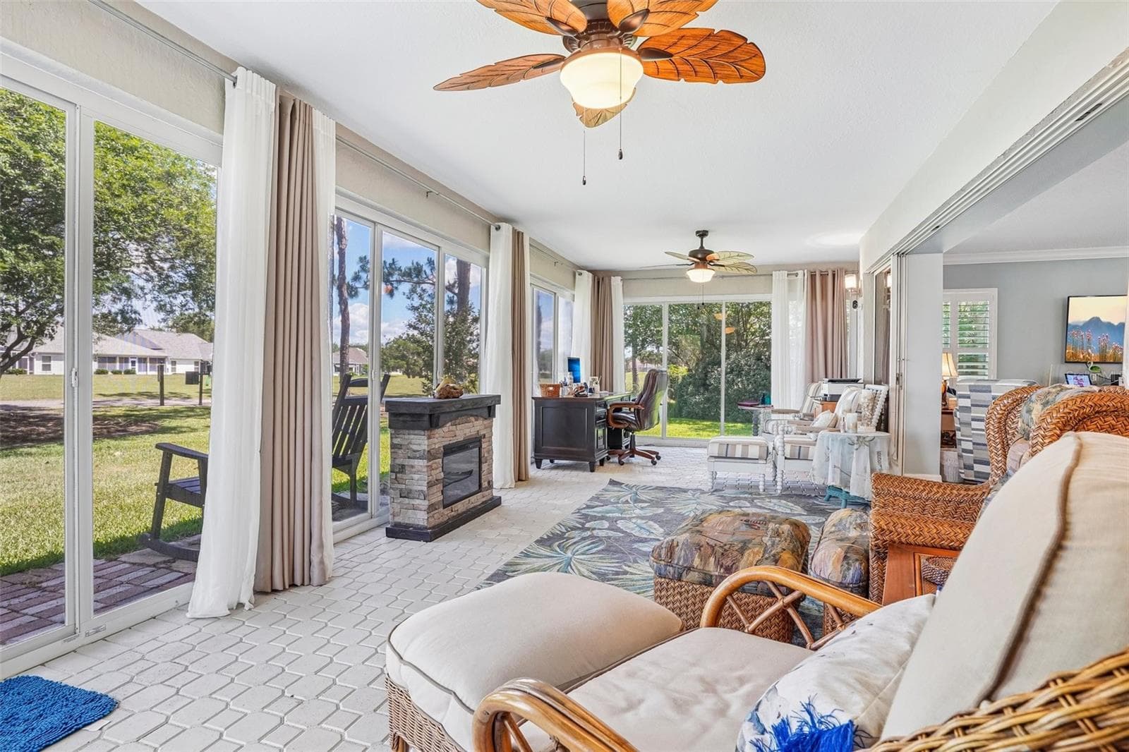 Glass Enclosed Lanai - 2837 GRANT WAY, THE VILLAGES