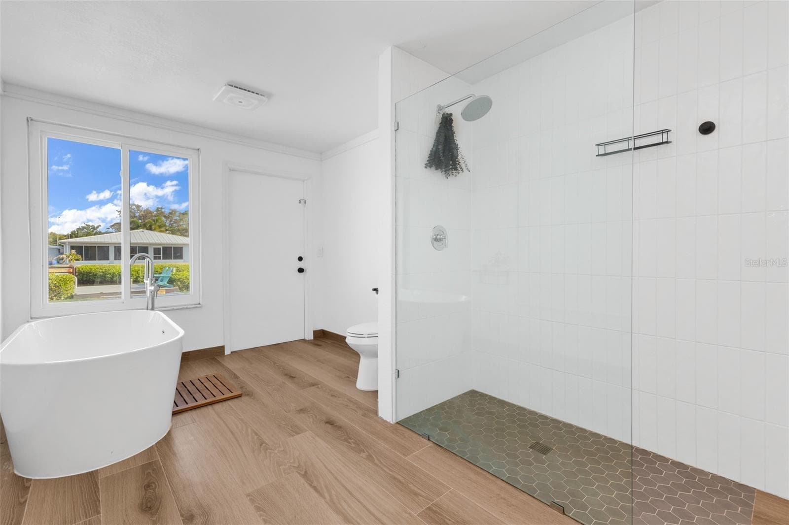 Single Family Residence at 1495 S MARYKNOLL RD, ENGLEWOOD, photo 21 of 59