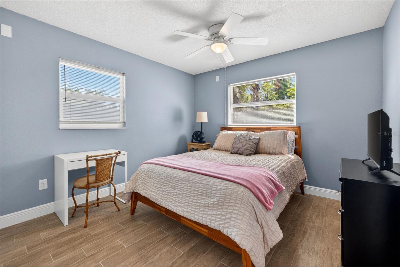 Single Family Residence at 5810 VENETIAN BLVD NE, ST PETERSBURG, photo 16 of 28