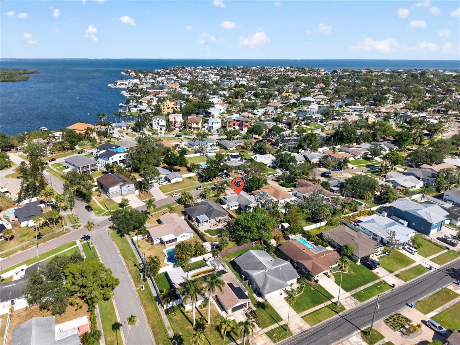 Single Family Residence at 5810 VENETIAN BLVD NE, ST PETERSBURG, photo 27 of 28