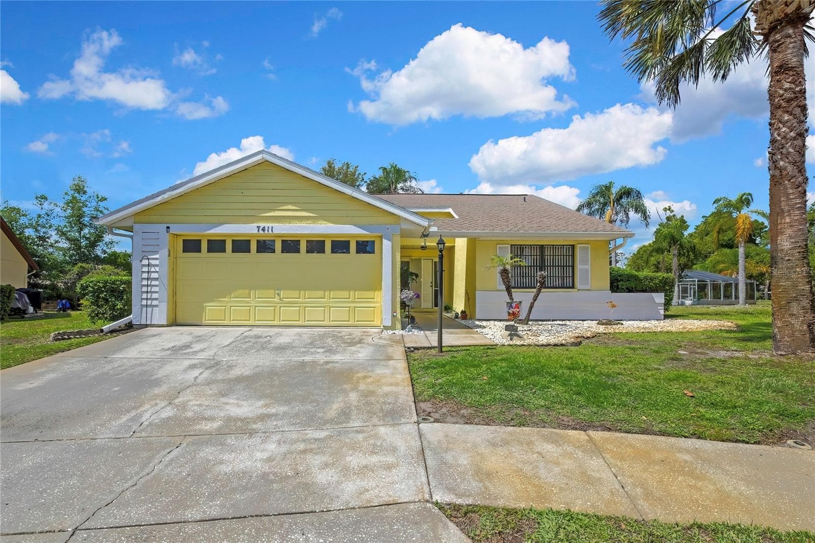 Single Family Residence at 7411 BALTUSROL DR, NEW PORT RICHEY, photo 2 of 34