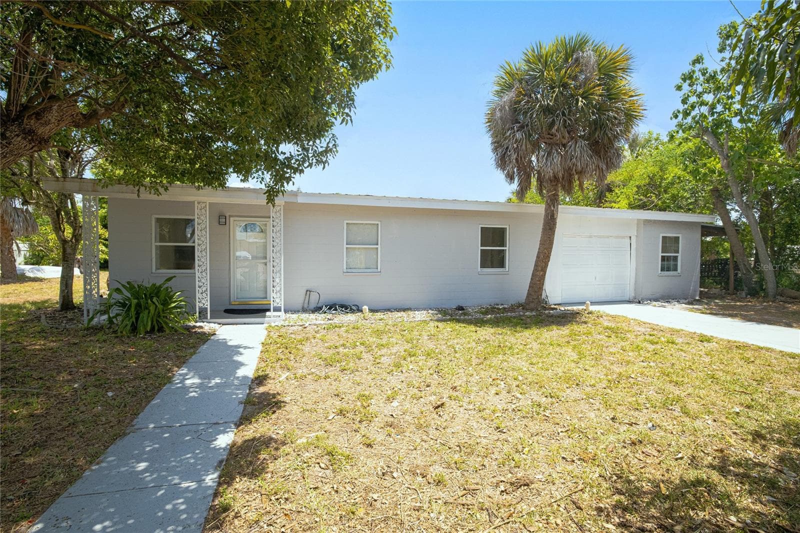 203 WATERWAY CIR NE