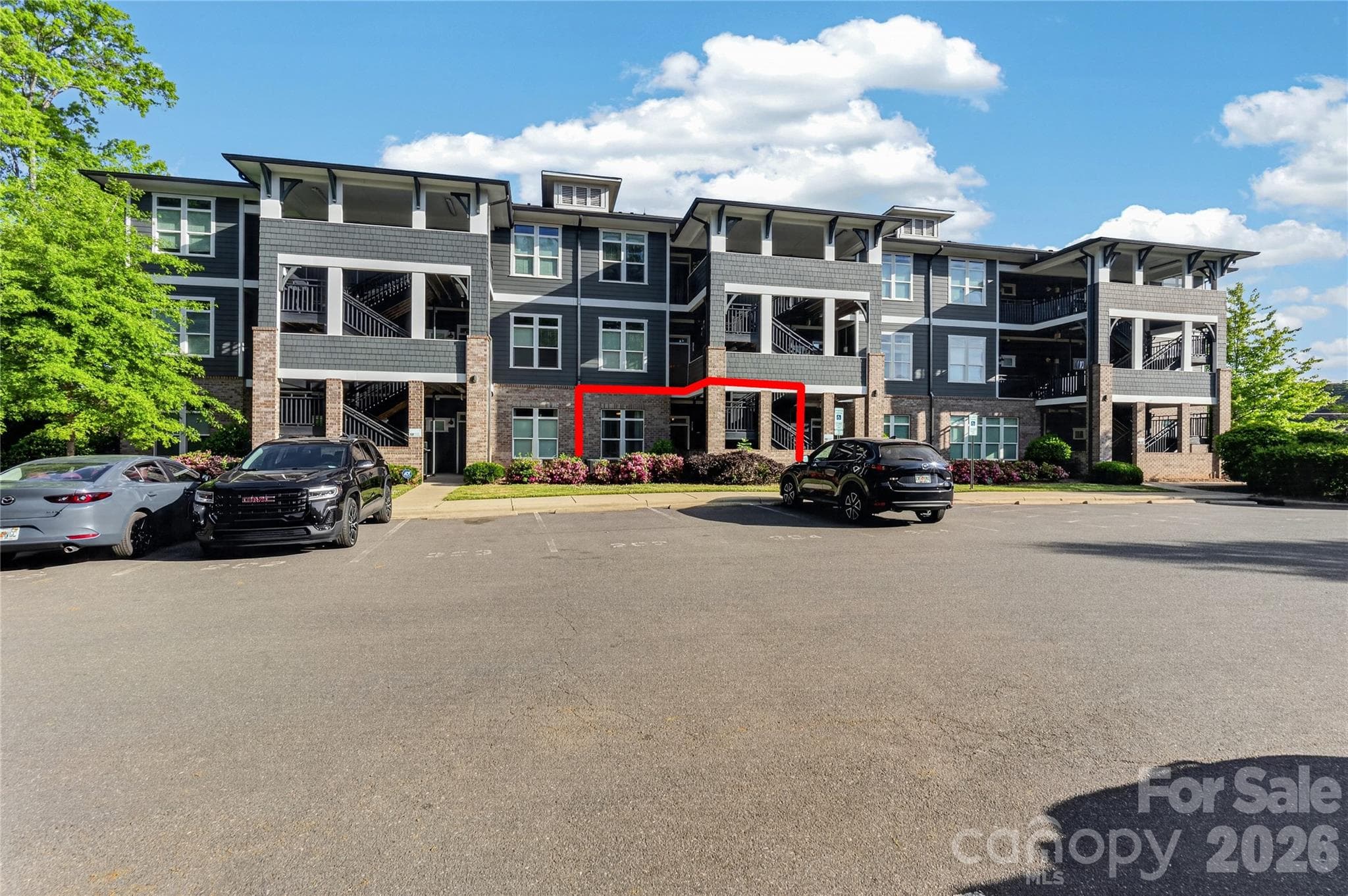 Condominium at Charlotte, photo 2 of 48