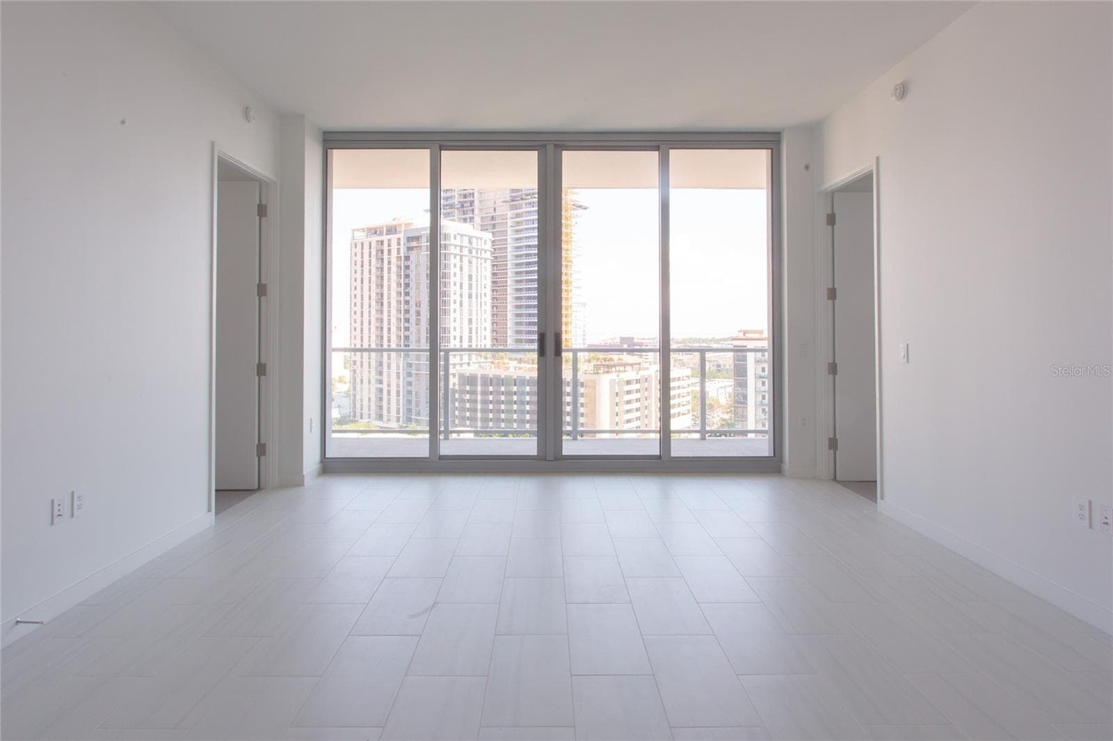 Condominium at 400 CENTRAL AVE #1003, ST PETERSBURG, photo 13 of 50