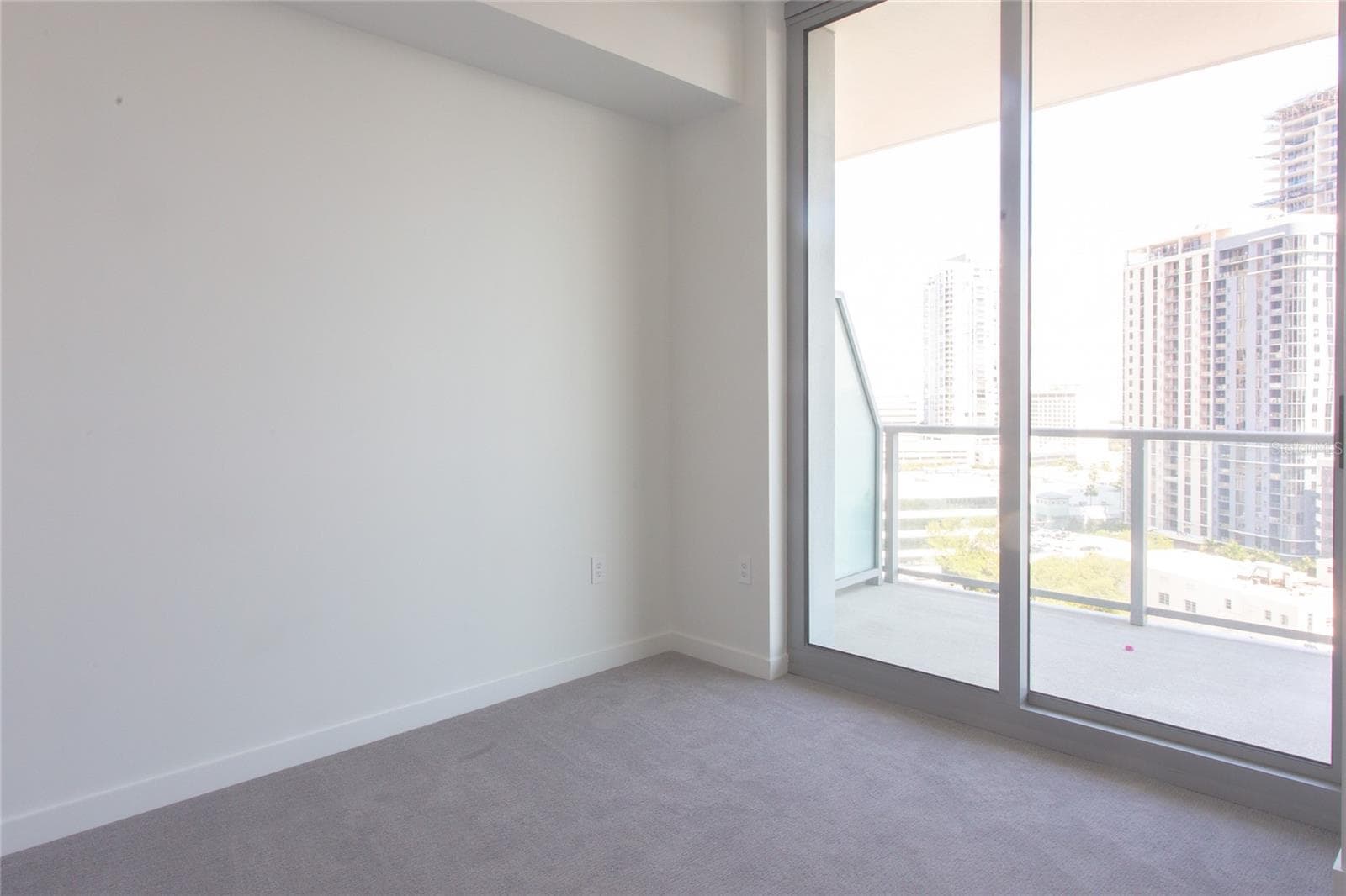 Condominium at 400 CENTRAL AVE #1003, ST PETERSBURG, photo 18 of 50