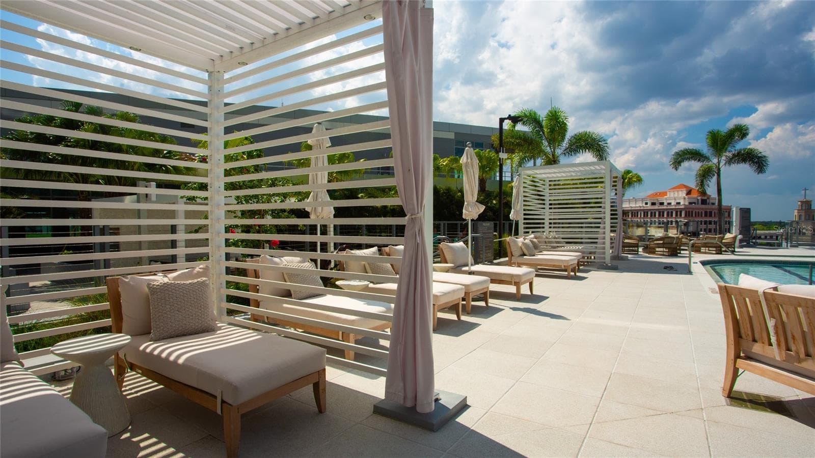 Condominium at 400 CENTRAL AVE #1003, ST PETERSBURG, photo 23 of 50