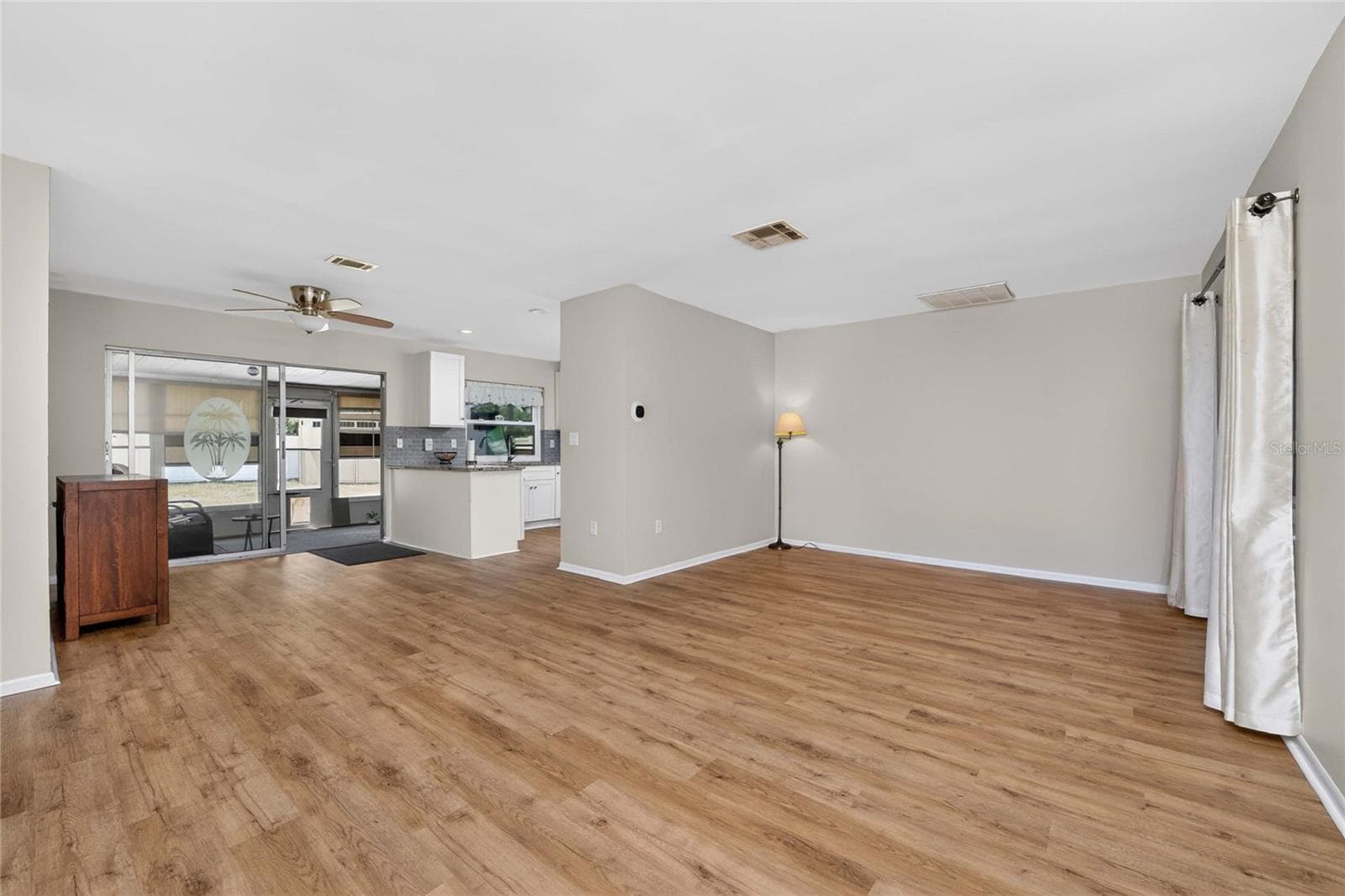 Single Family Residence at 557 MAGNOLIA AVE NW, PORT CHARLOTTE, photo 5 of 43