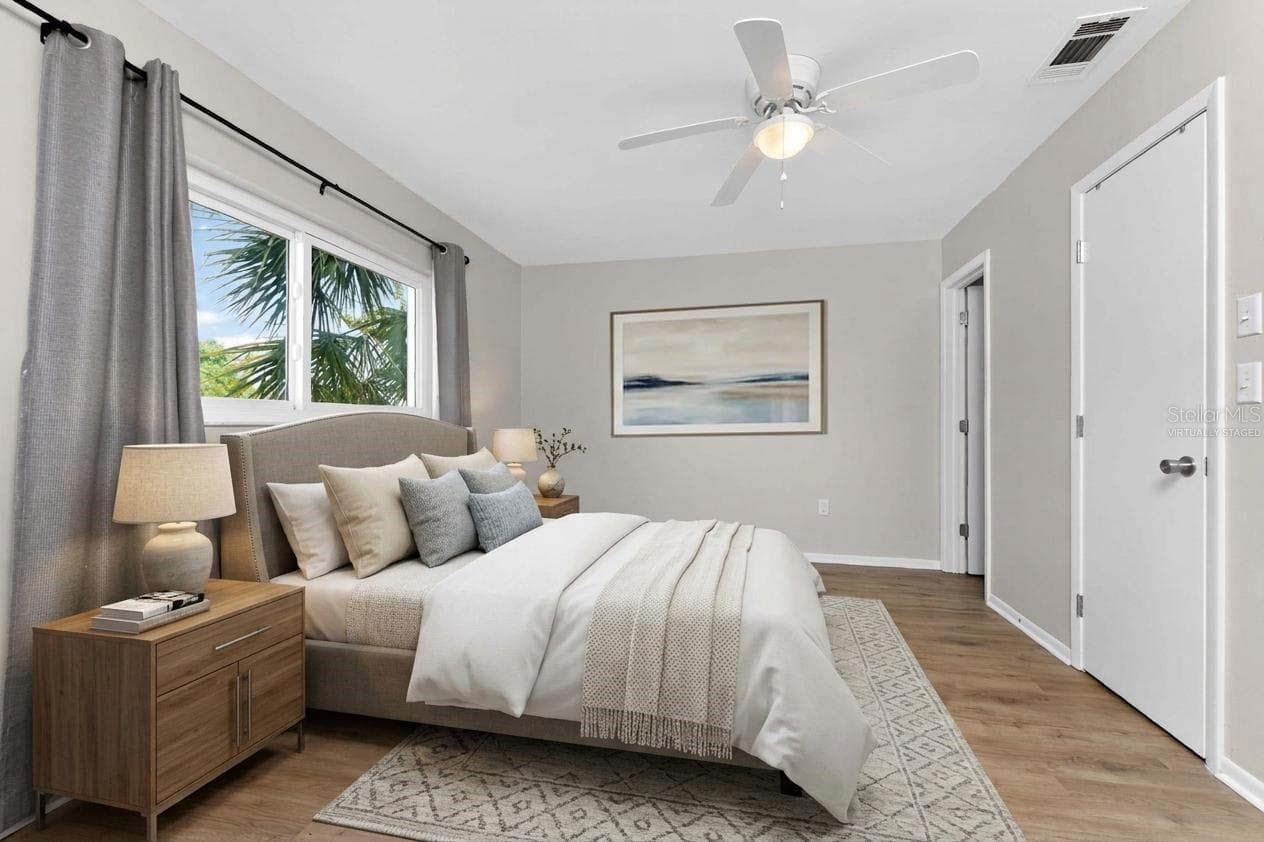 virtually staged - 557 MAGNOLIA AVE NW, PORT CHARLOTTE
