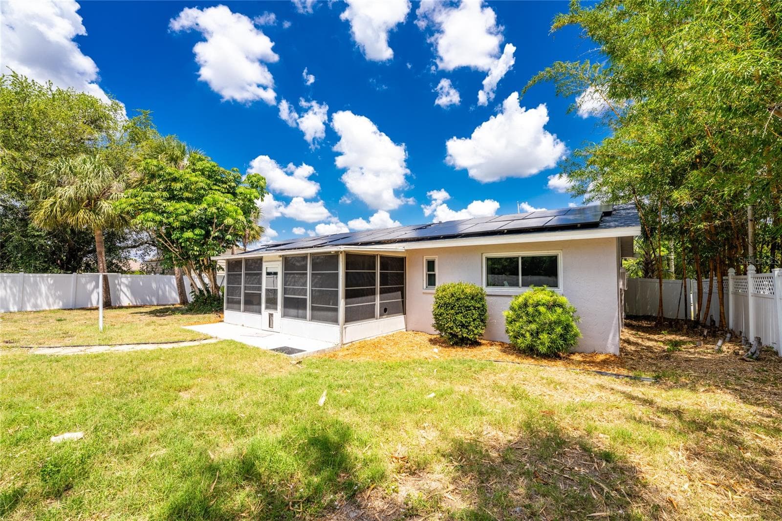 Single Family Residence at 557 MAGNOLIA AVE NW, PORT CHARLOTTE, photo 30 of 43