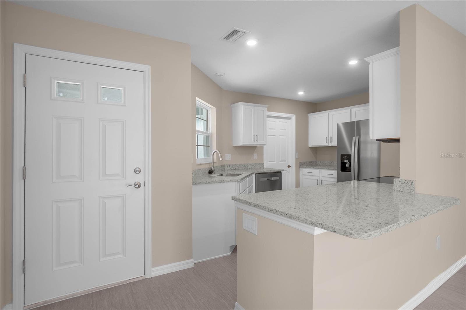 Single Family Residence at 10494 S DREW BRYANT CIR, FLORAL CITY, photo 4 of 27
