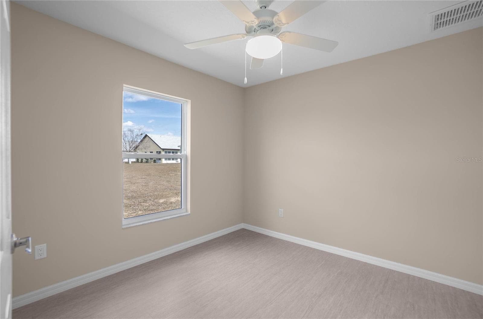 Single Family Residence at 10494 S DREW BRYANT CIR, FLORAL CITY, photo 19 of 27