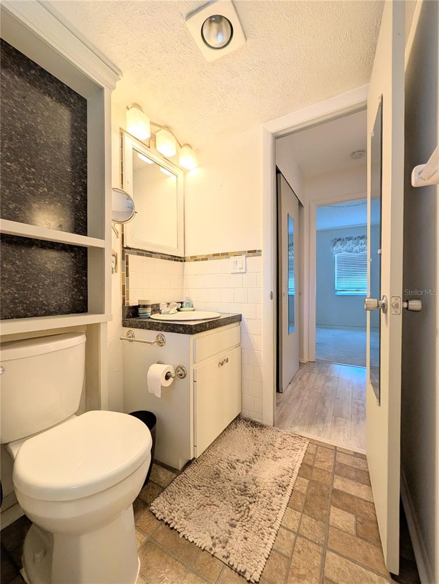 Condominium at 2319 CANAL DR #F26, BRADENTON, photo 11 of 27