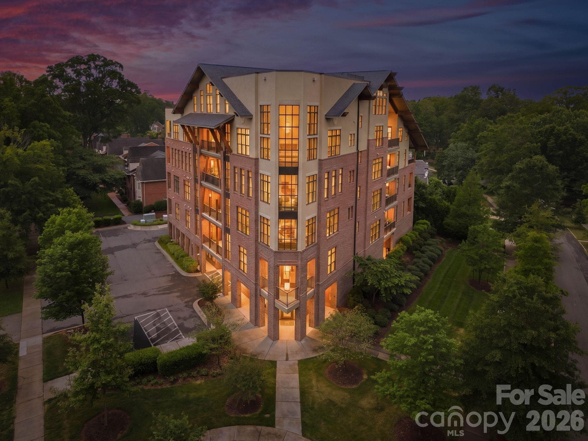 Front Exterior Twilight - 2312 Selwyn Avenue, Charlotte