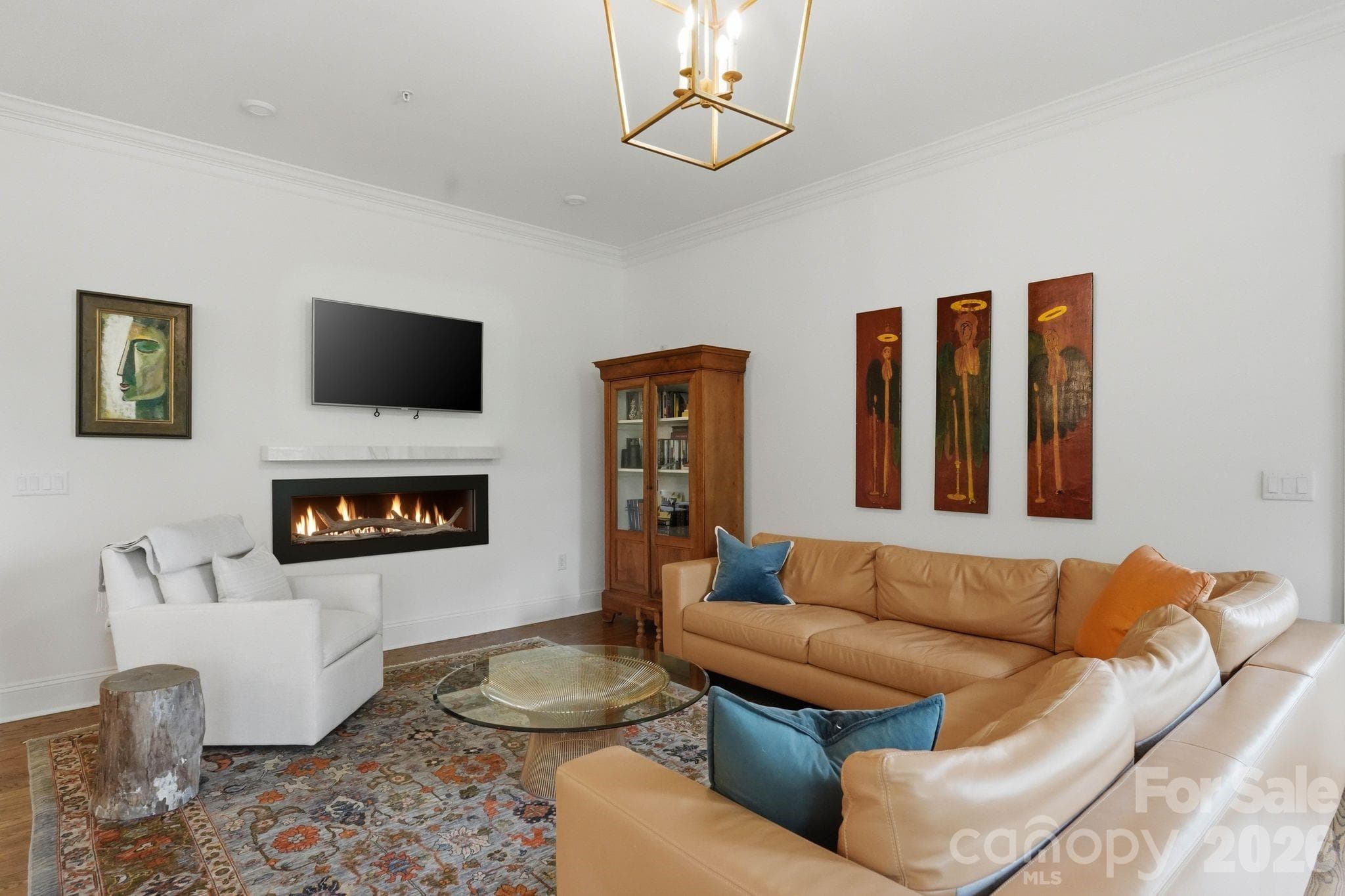 Family Room - Charlotte