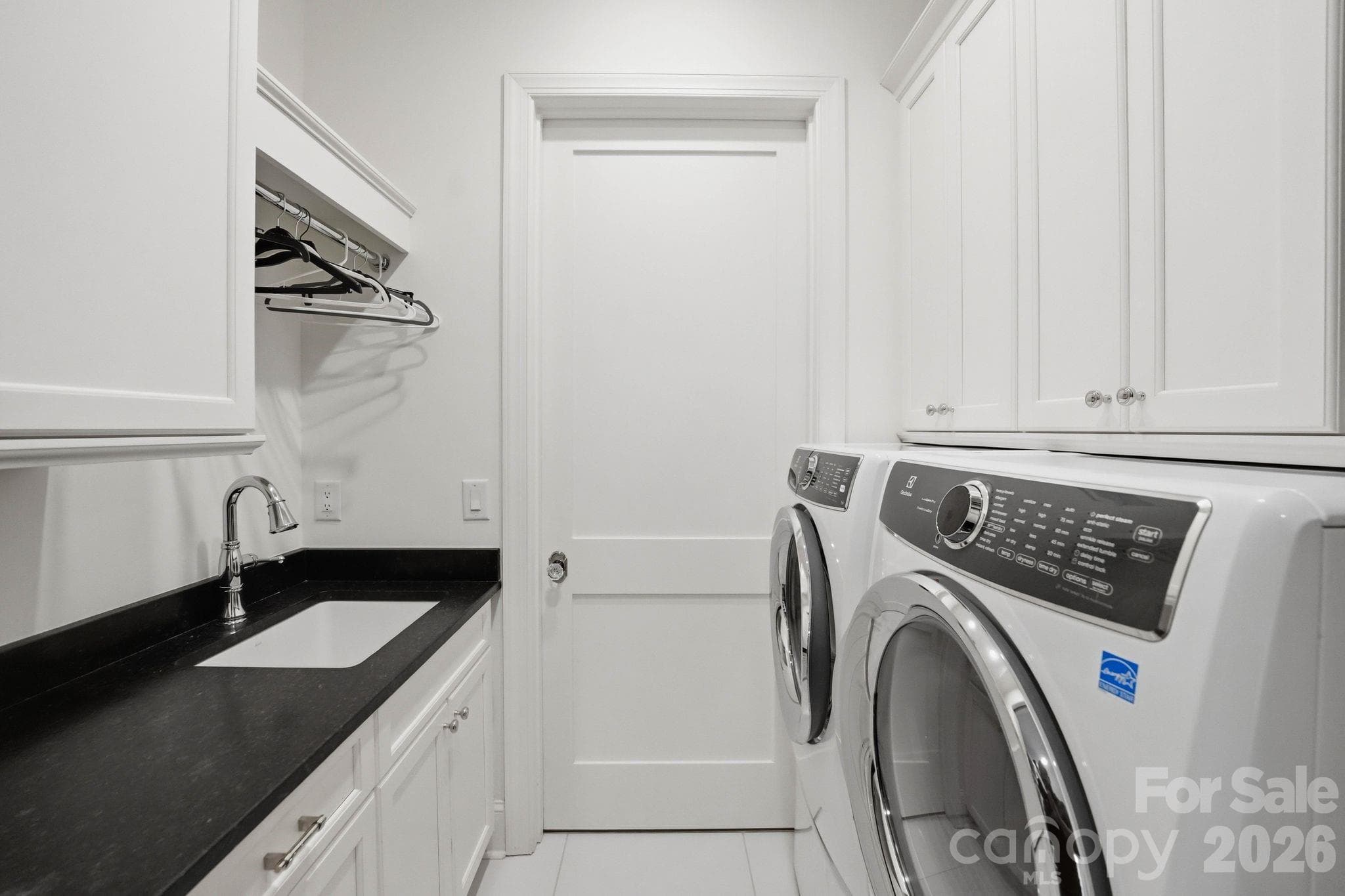 Laundry Room - 2312 Selwyn Avenue, Charlotte