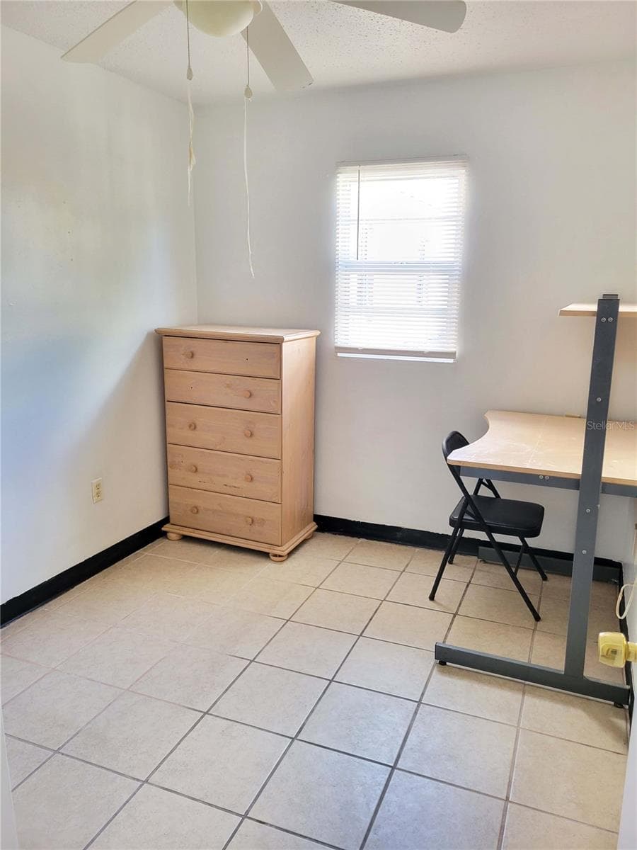 Condominium at 914 SW 8TH AVE #26, GAINESVILLE, photo 7 of 15