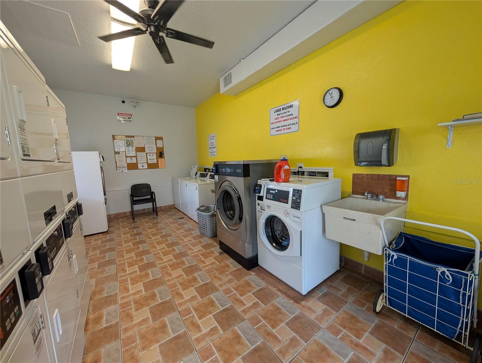 Condominium at 2319 CANAL DR #F26, BRADENTON, photo 25 of 27