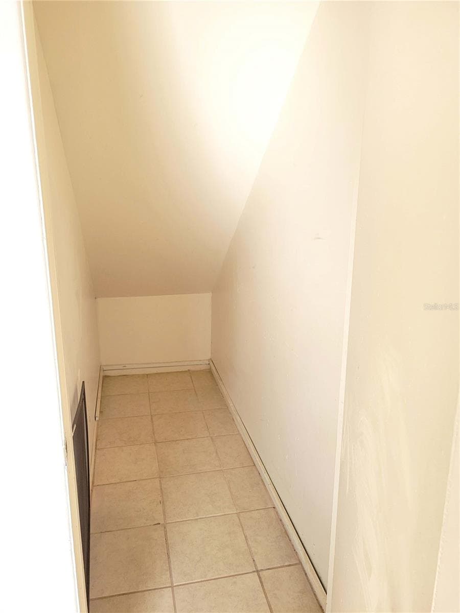 Condominium at 914 SW 8TH AVE #26, GAINESVILLE, photo 12 of 15