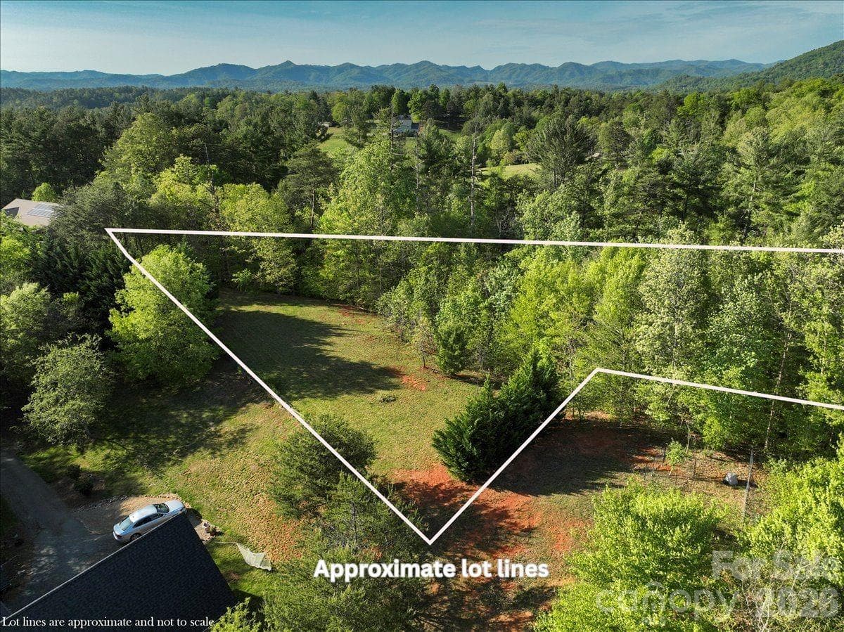 Lot lines are approximate. - Lot 6 Reaston Ridge, Weaverville