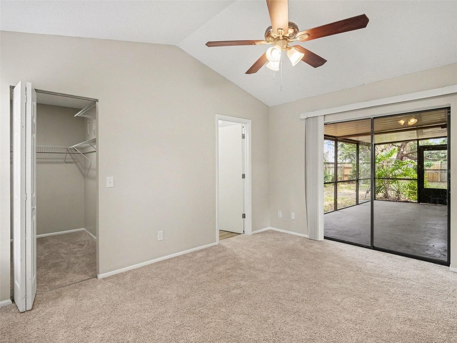 Single Family Residence at 8211 COUNTRY OAKS CT, SARASOTA, photo 19 of 22