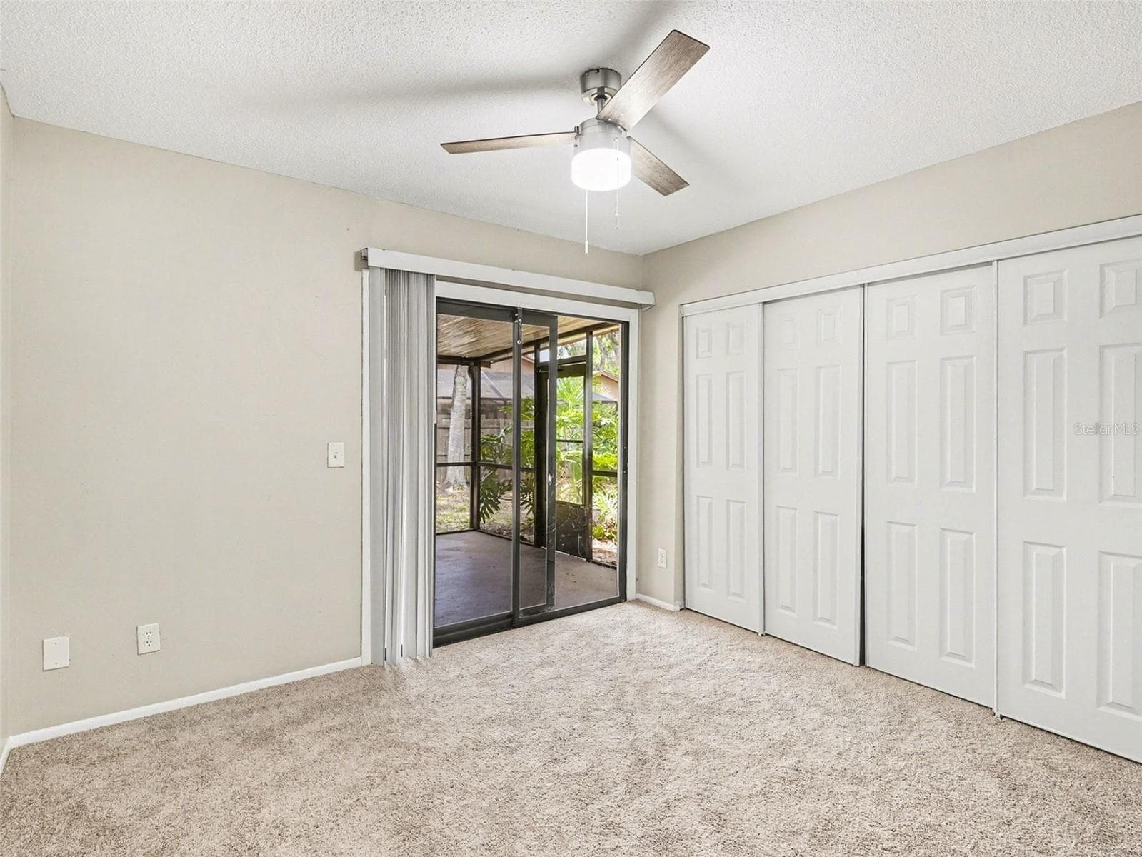 Single Family Residence at 8211 COUNTRY OAKS CT, SARASOTA, photo 13 of 22