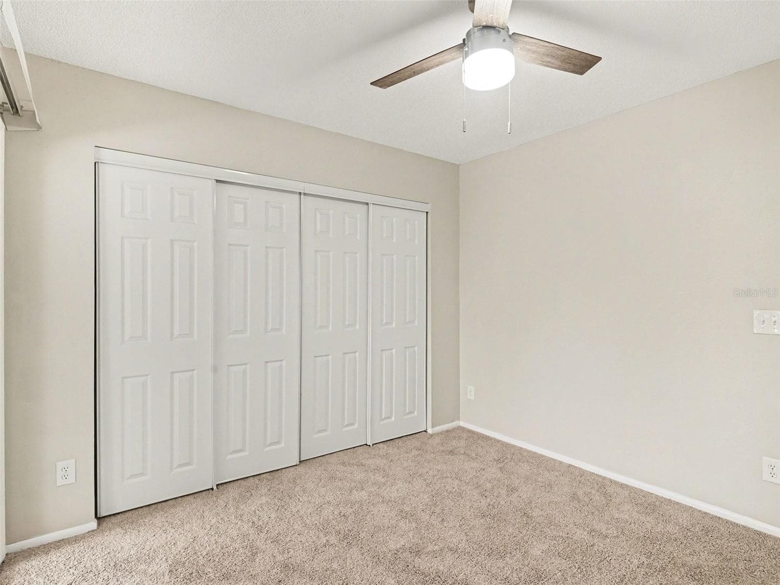 Single Family Residence at 8211 COUNTRY OAKS CT, SARASOTA, photo 14 of 22