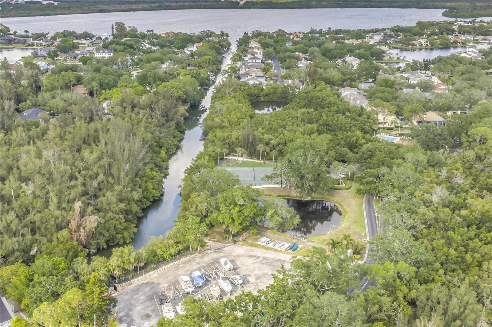 Canal is direct access to Riviera Bay, an amazing place for watersports and watercraft - 1092 SANABEL CT NE, ST PETERSBURG