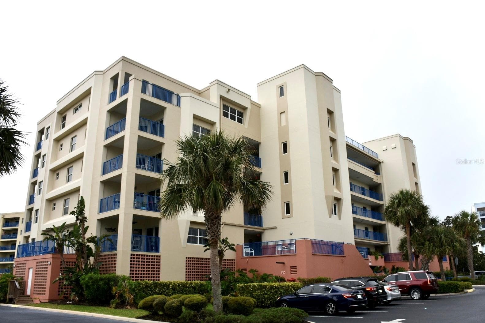 5300 S ATLANTIC AVE #8-402