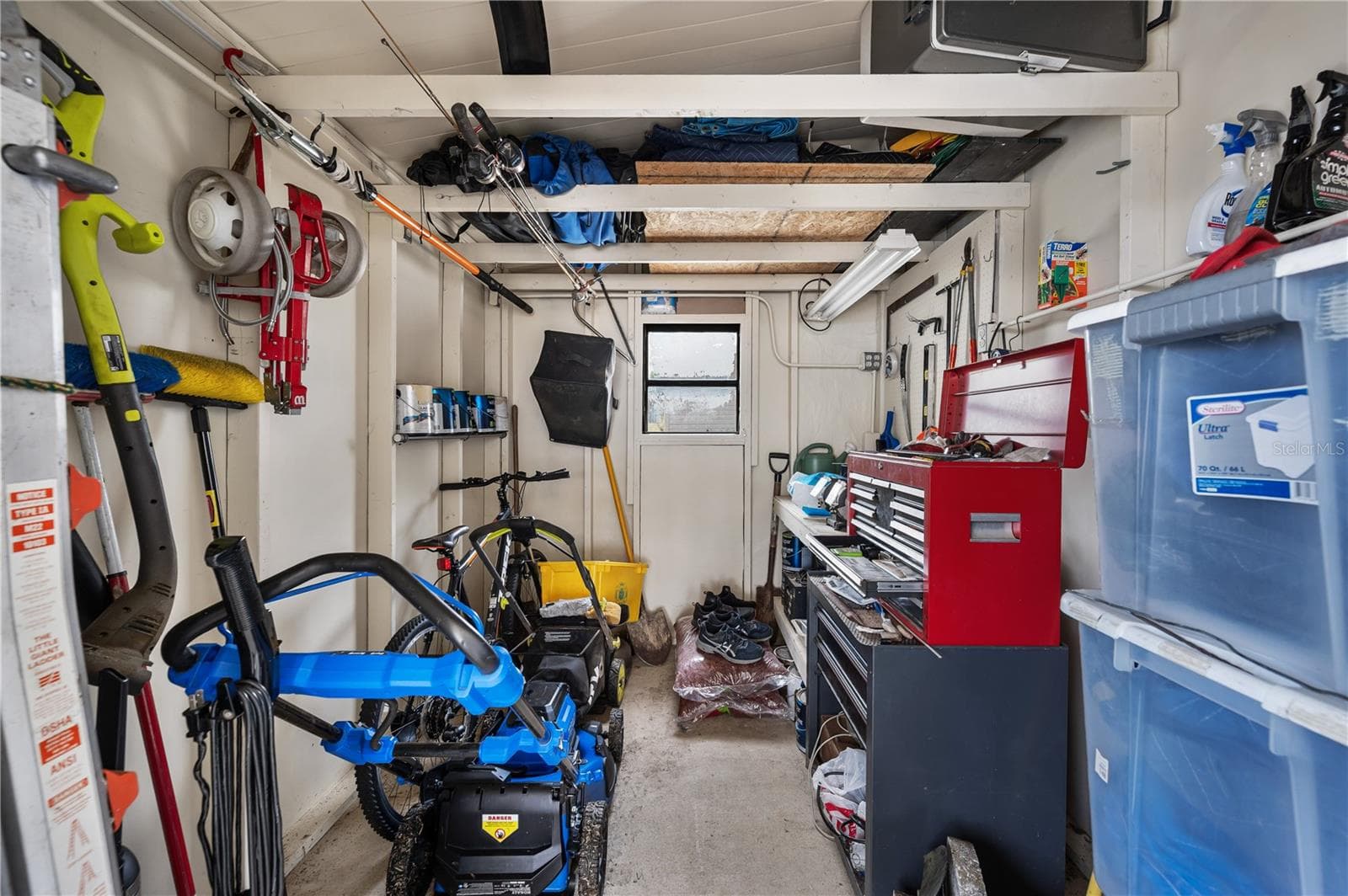 Large storage shed - 1502 LONGBOW DR, LAKELAND