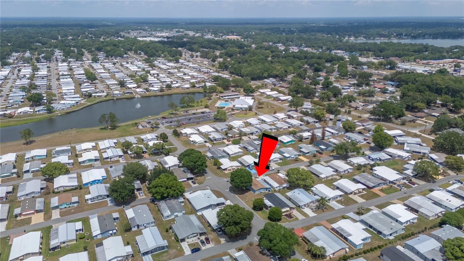 Close to the clubhouse and amenities - 1502 LONGBOW DR, LAKELAND