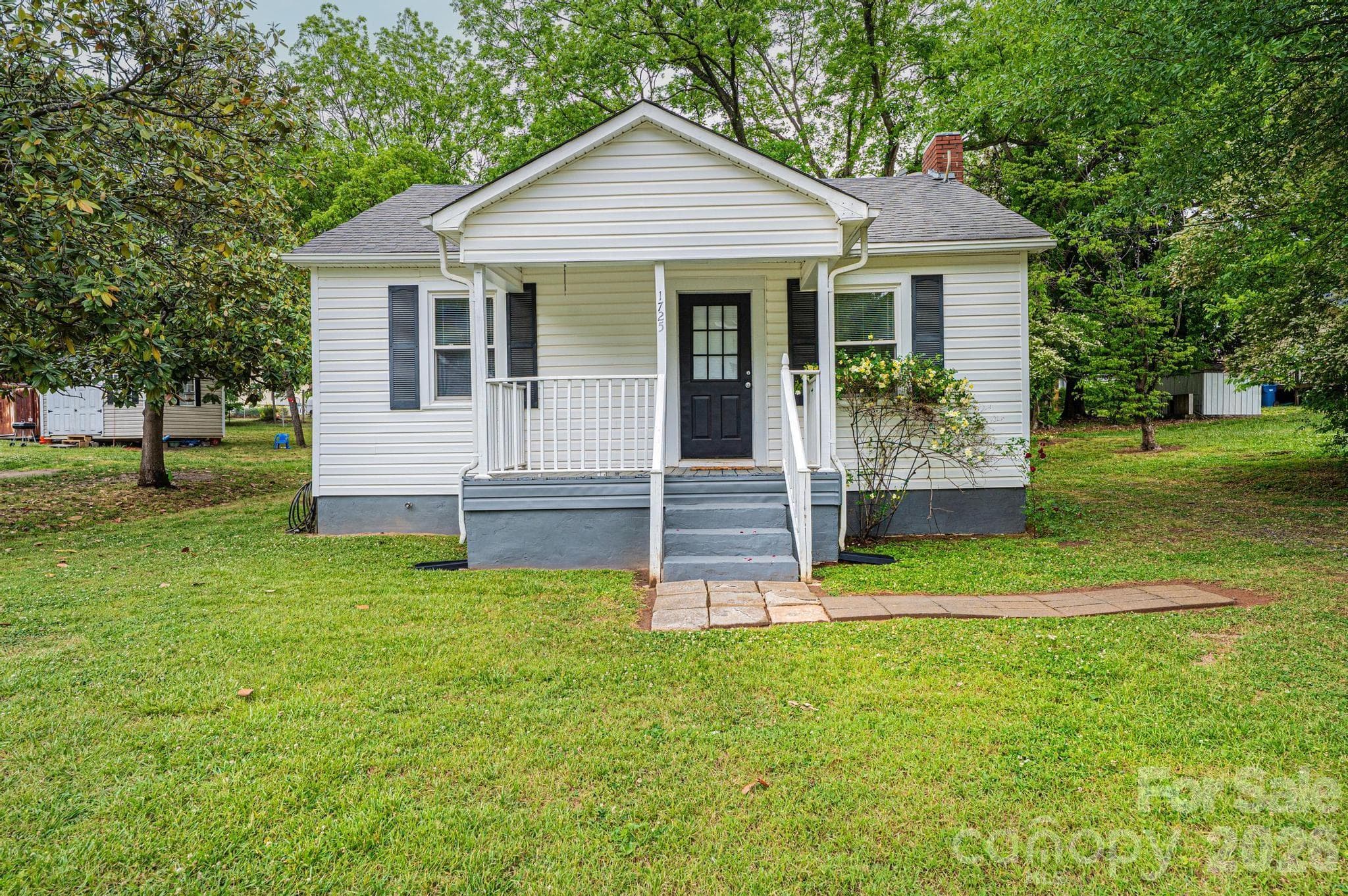 Single Family Residence at Hickory, photo 2 of 22