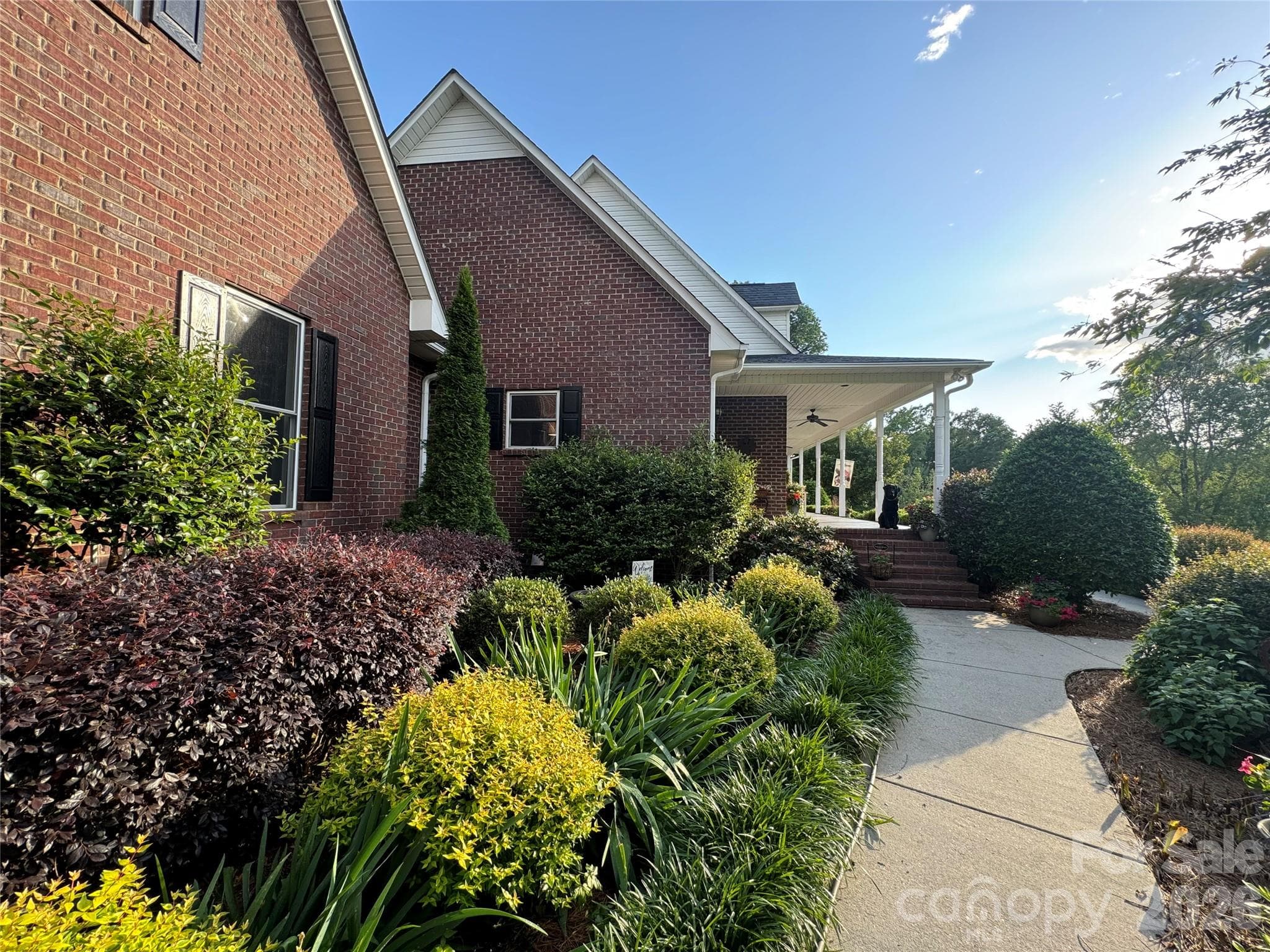 Single Family Residence at York, photo 4 of 35