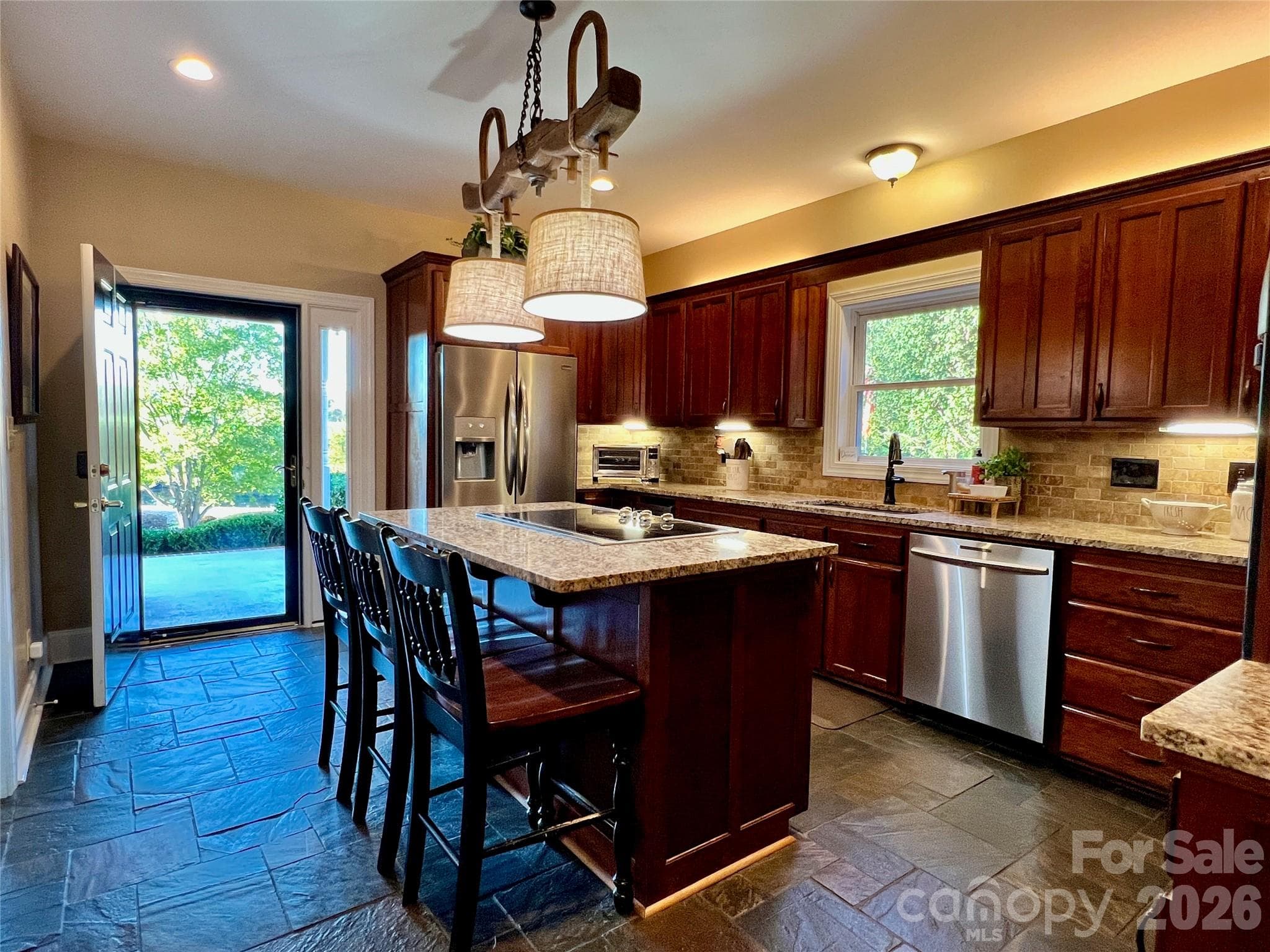 Single Family Residence at York, photo 8 of 35