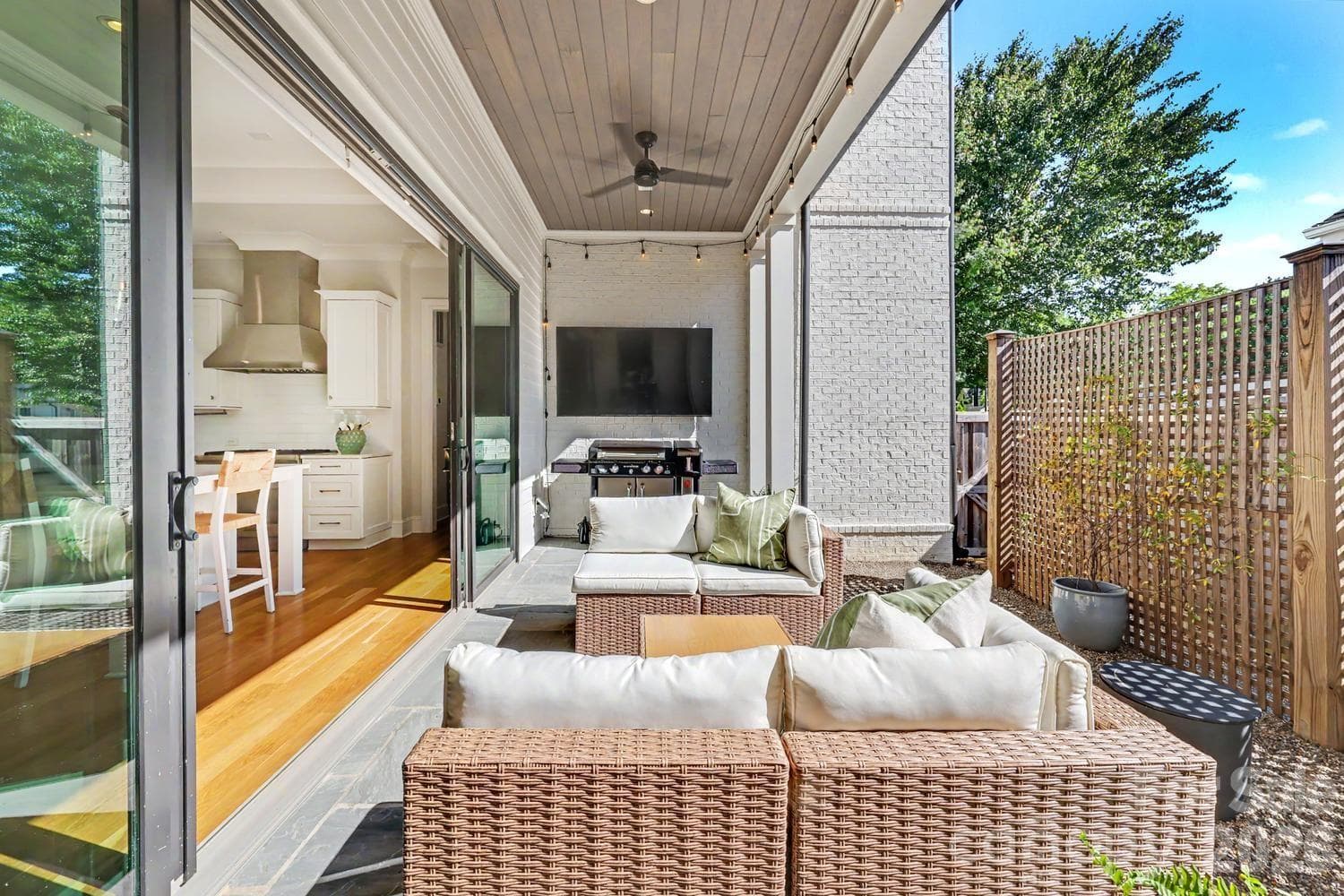 Townhouse at Charlotte, photo 12 of 35