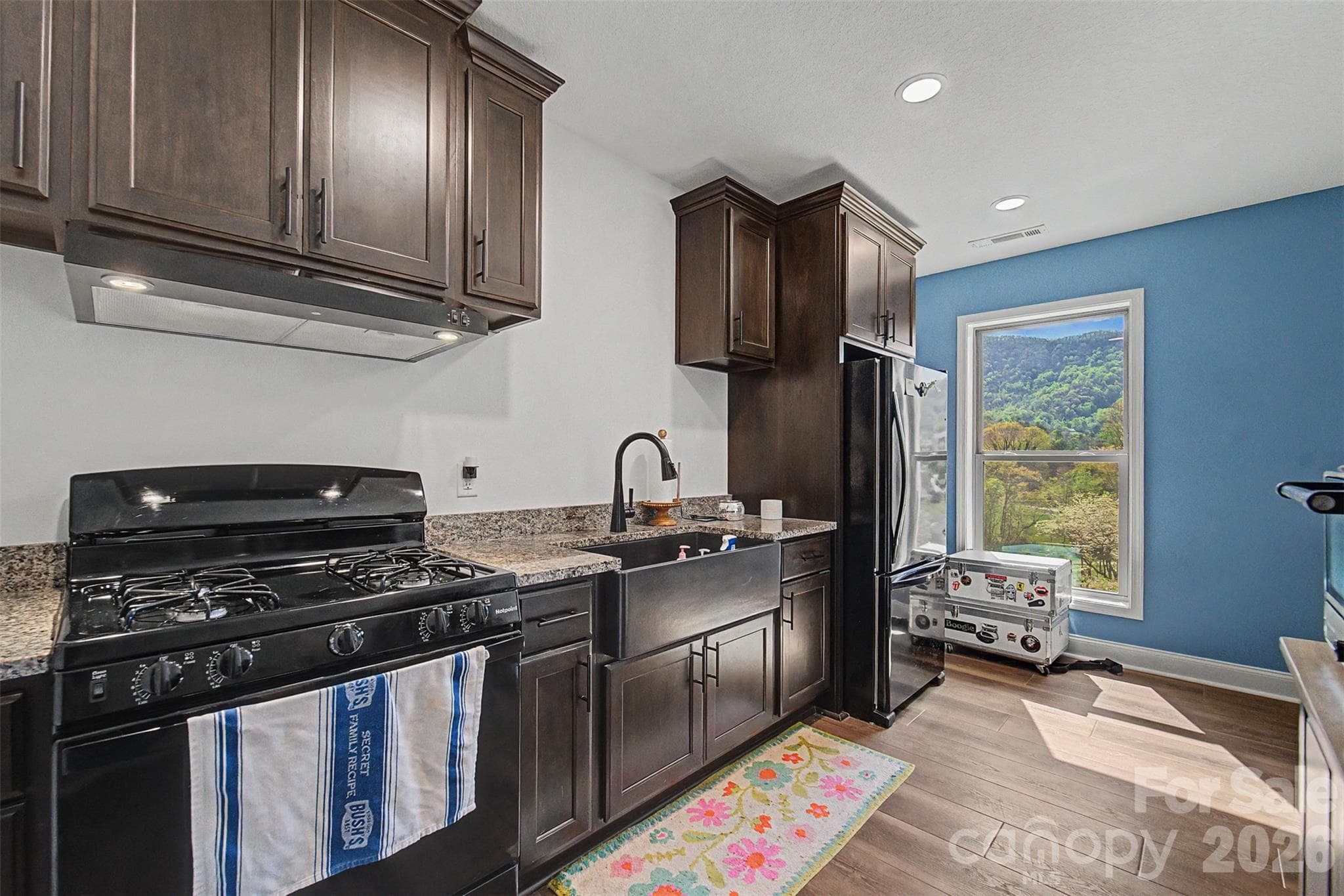 Single Family Residence at Waynesville, photo 21 of 44