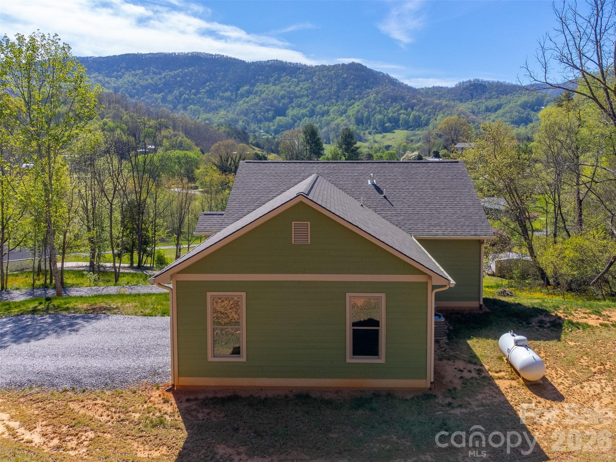 Single Family Residence at Waynesville, photo 39 of 44