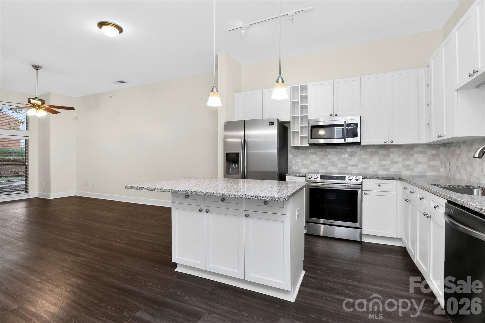 Condominium at 716 N Davidson Street, Charlotte, photo 4 of 33
