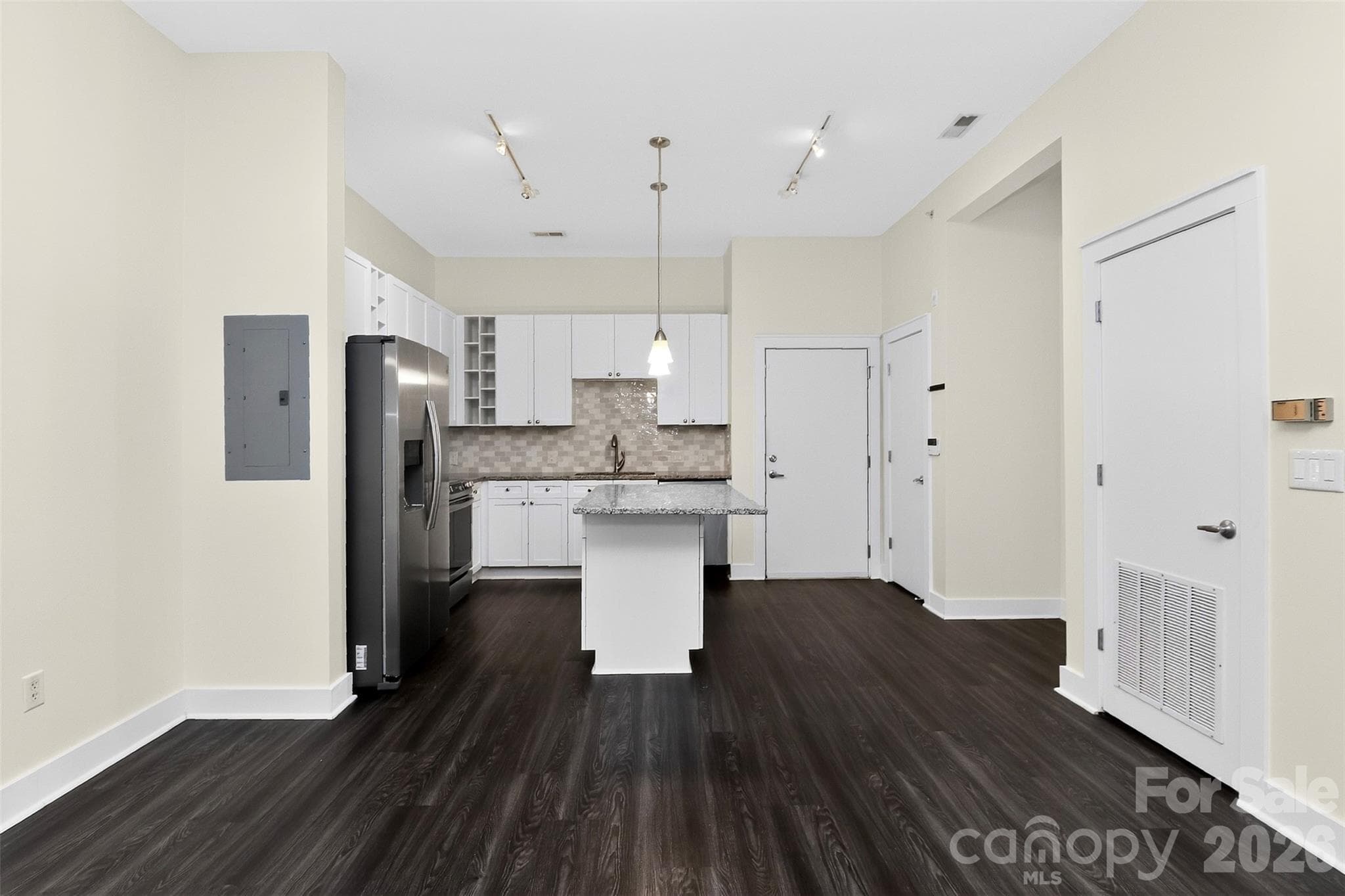 Condominium at 716 N Davidson Street, Charlotte, photo 20 of 33