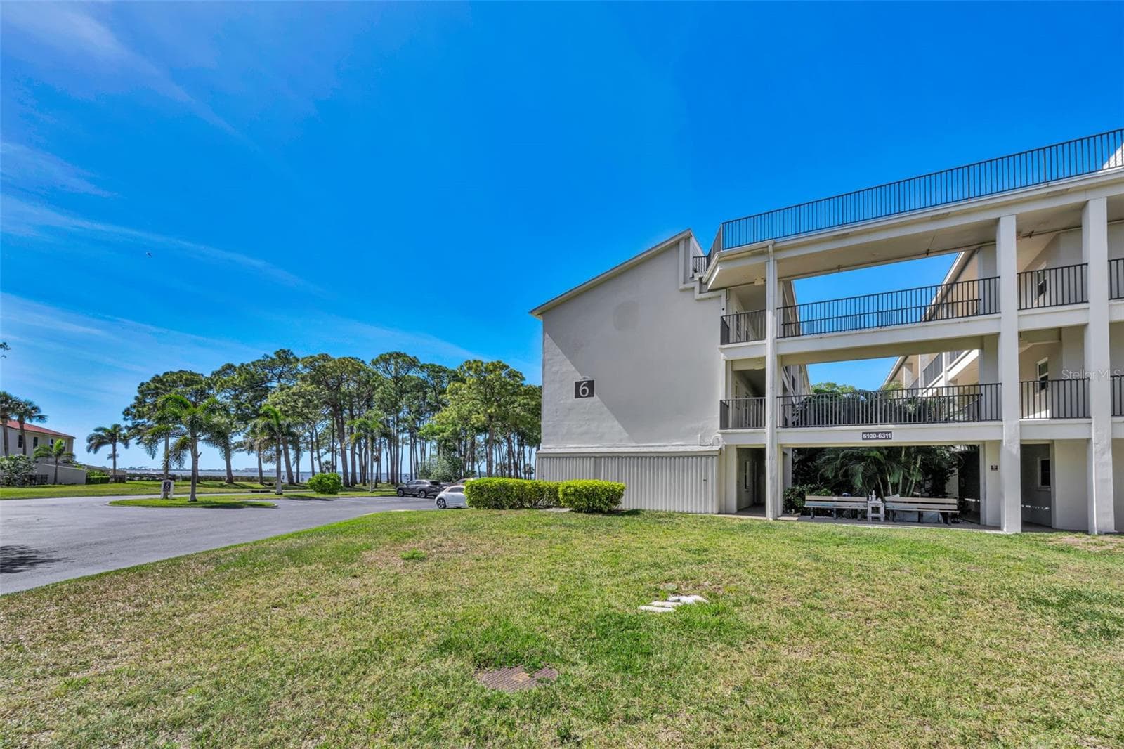 Condominium at 2700 BAYSHORE BLVD #6107, DUNEDIN, photo 2 of 48