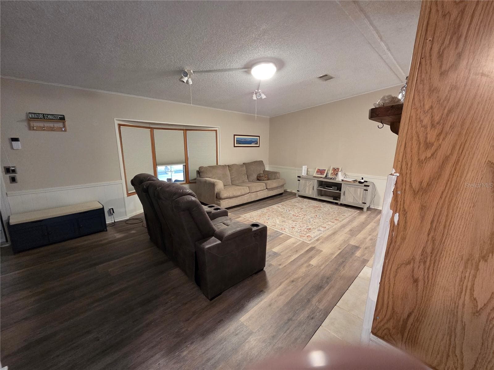 Living Room - 421 MARGARET ST, BRONSON