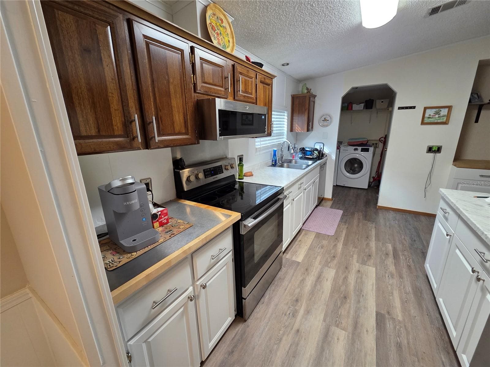 Kitchen - 421 MARGARET ST, BRONSON