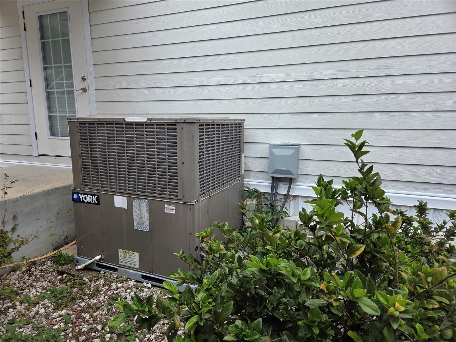 A/C unit 2019? - 421 MARGARET ST, BRONSON
