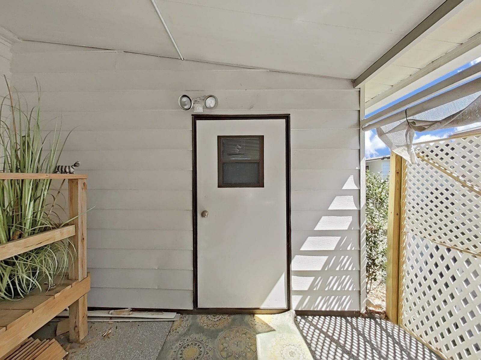 Shed entry - 1688 FOXWAY DR, LAKELAND