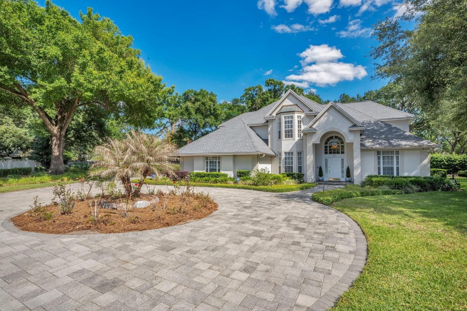 Single Family Residence at 1451 HOLLINGSWORTH OAKS DR, LAKELAND, photo 2 of 76