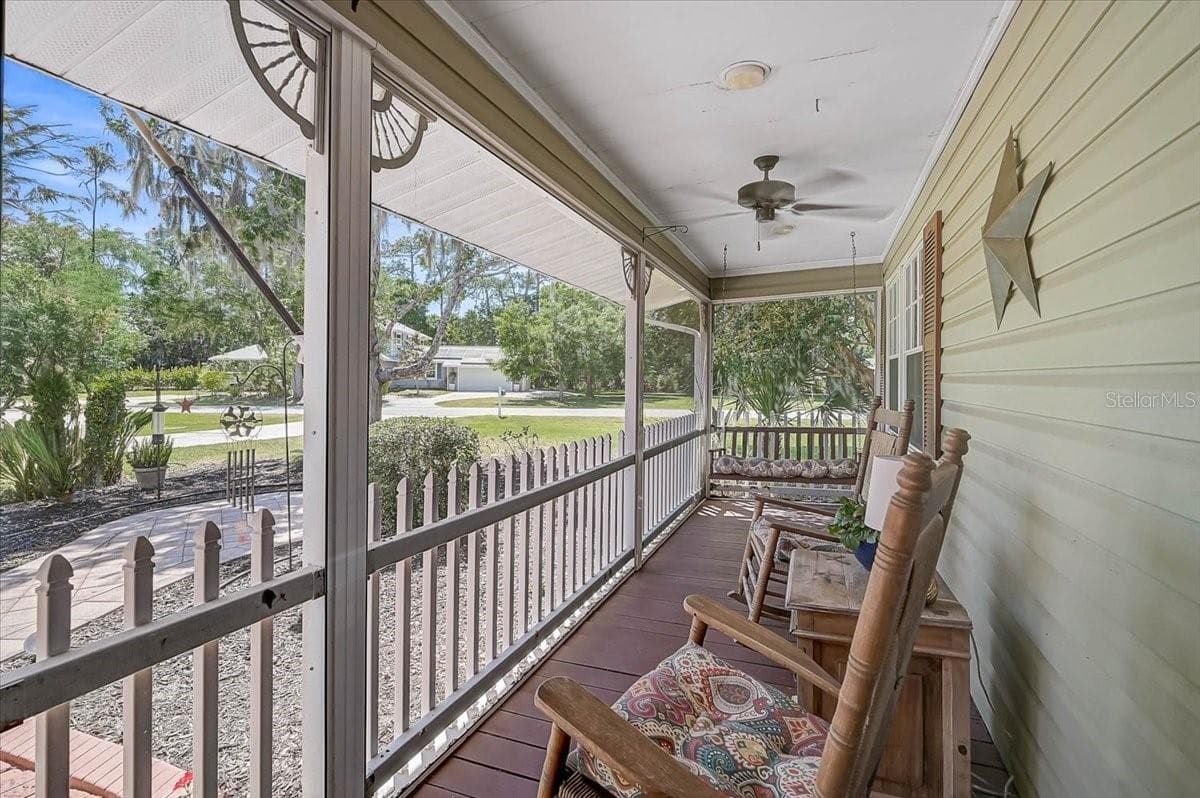 Single Family Residence at 3328 TOBERO LN, SARASOTA, photo 8 of 86