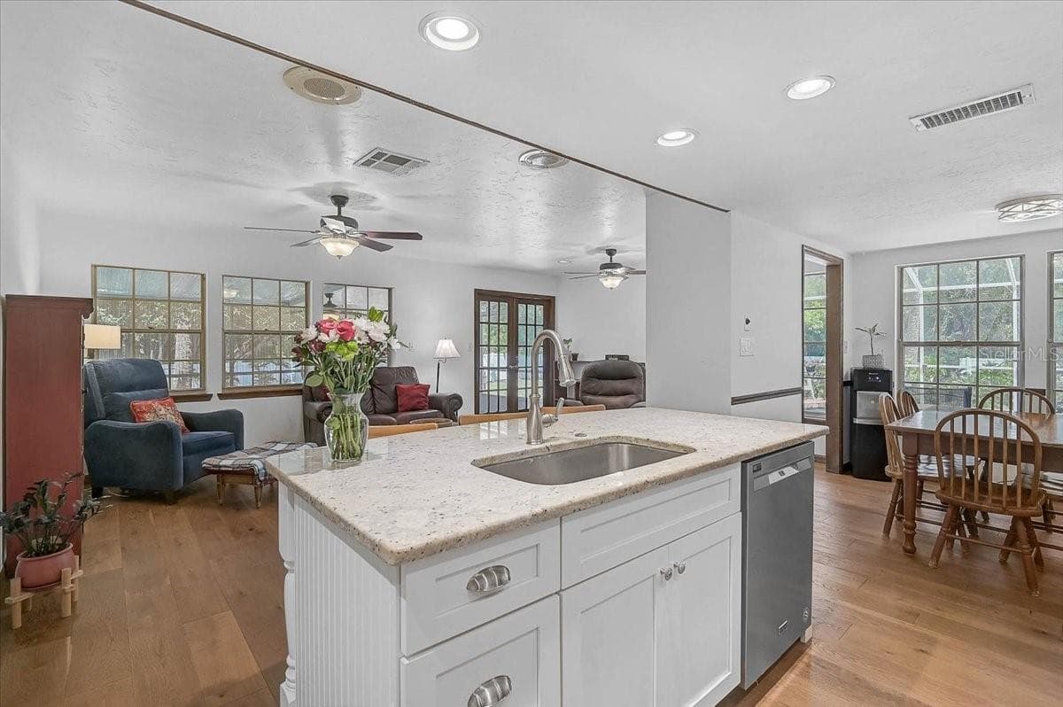 Single Family Residence at 3328 TOBERO LN, SARASOTA, photo 14 of 86