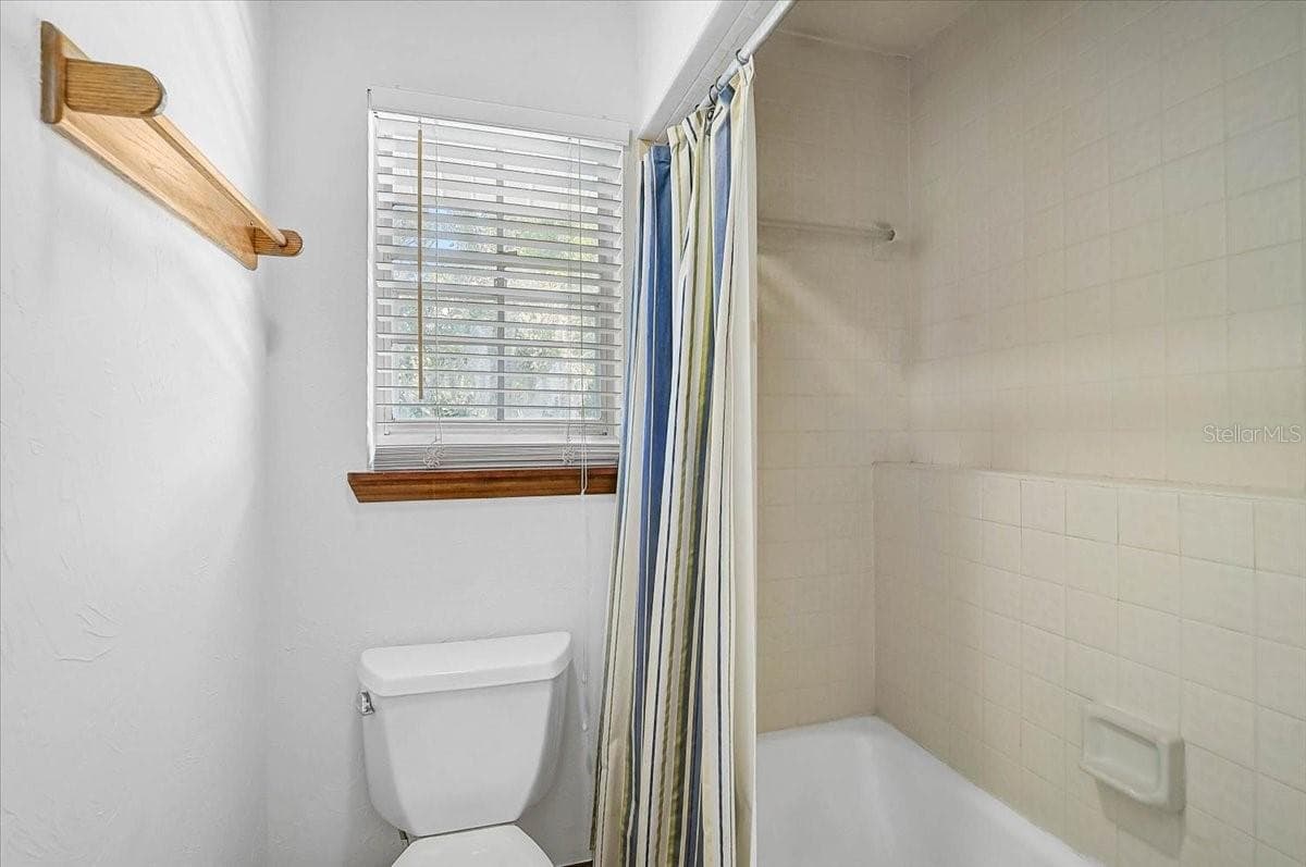 Single Family Residence at 3328 TOBERO LN, SARASOTA, photo 59 of 86
