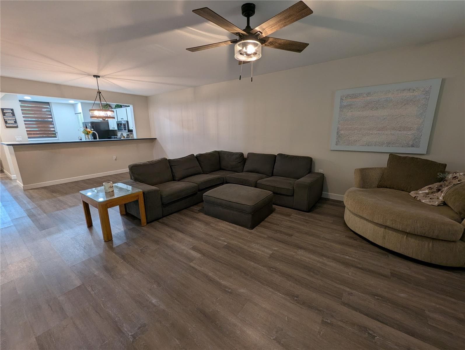Villa at 135 WILD PALM DR, BRADENTON, photo 10 of 37