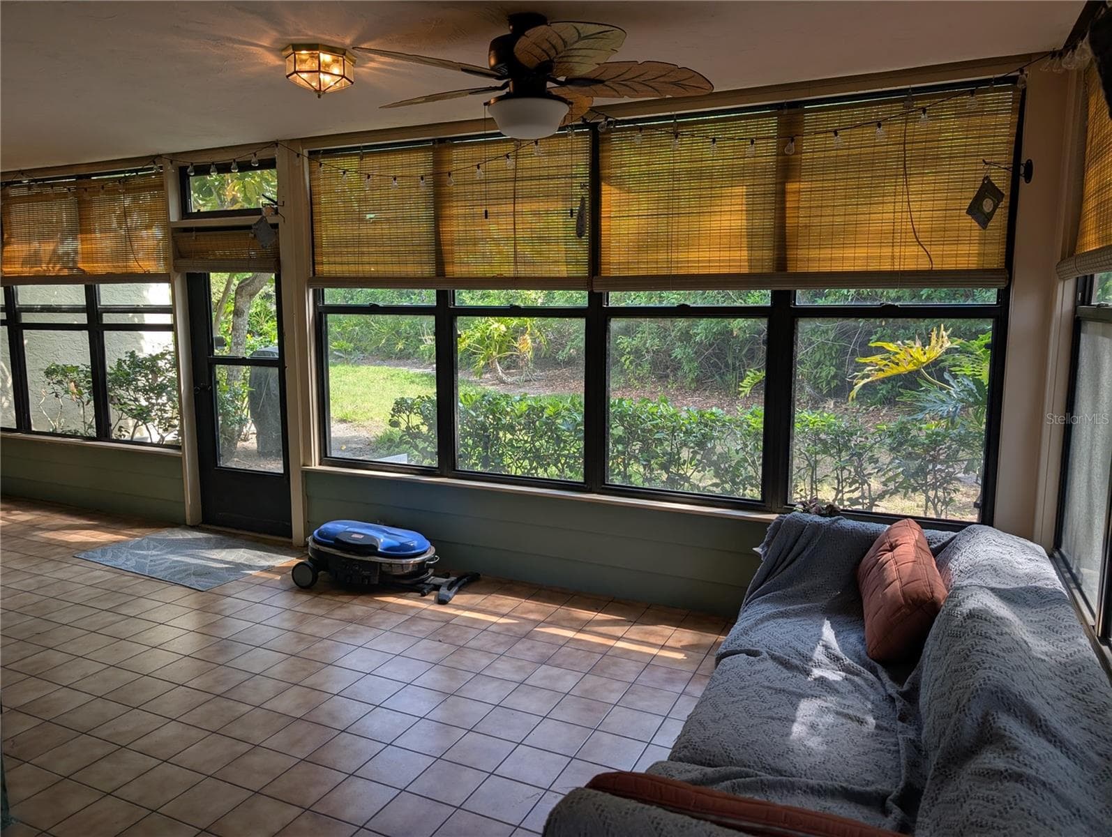 Villa at 135 WILD PALM DR, BRADENTON, photo 18 of 37